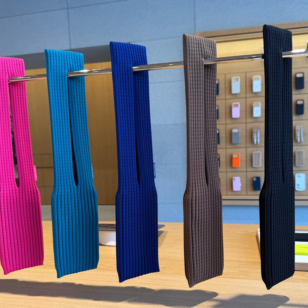 i Phone Pocket | Preffers Wearable Stretch Mobile Pocket for All Smartphones